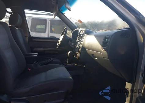 1999 Nissan Pathfinder Le/Se/Xe z USA, uszkodzony, nr VIN JN8AR05SXXW317929